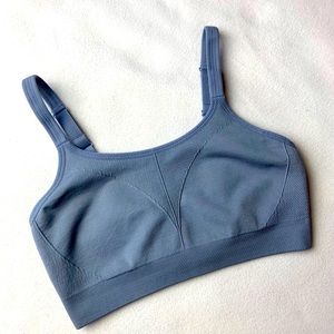 Soma Sport Seamless Ballet Back Sports Bra, Size Medium, Light Gray, EUC